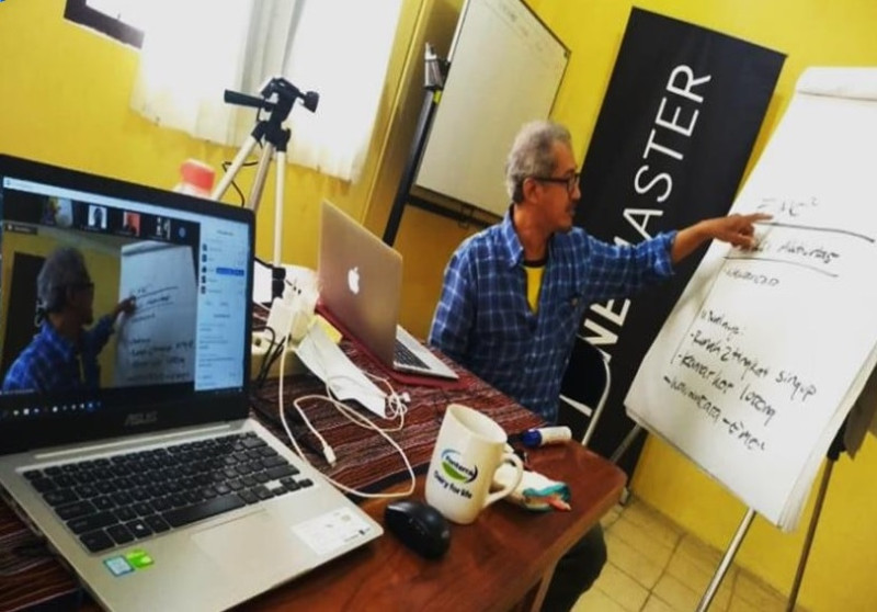 Smartphone Video Training: Stories of Change Documentary Production.